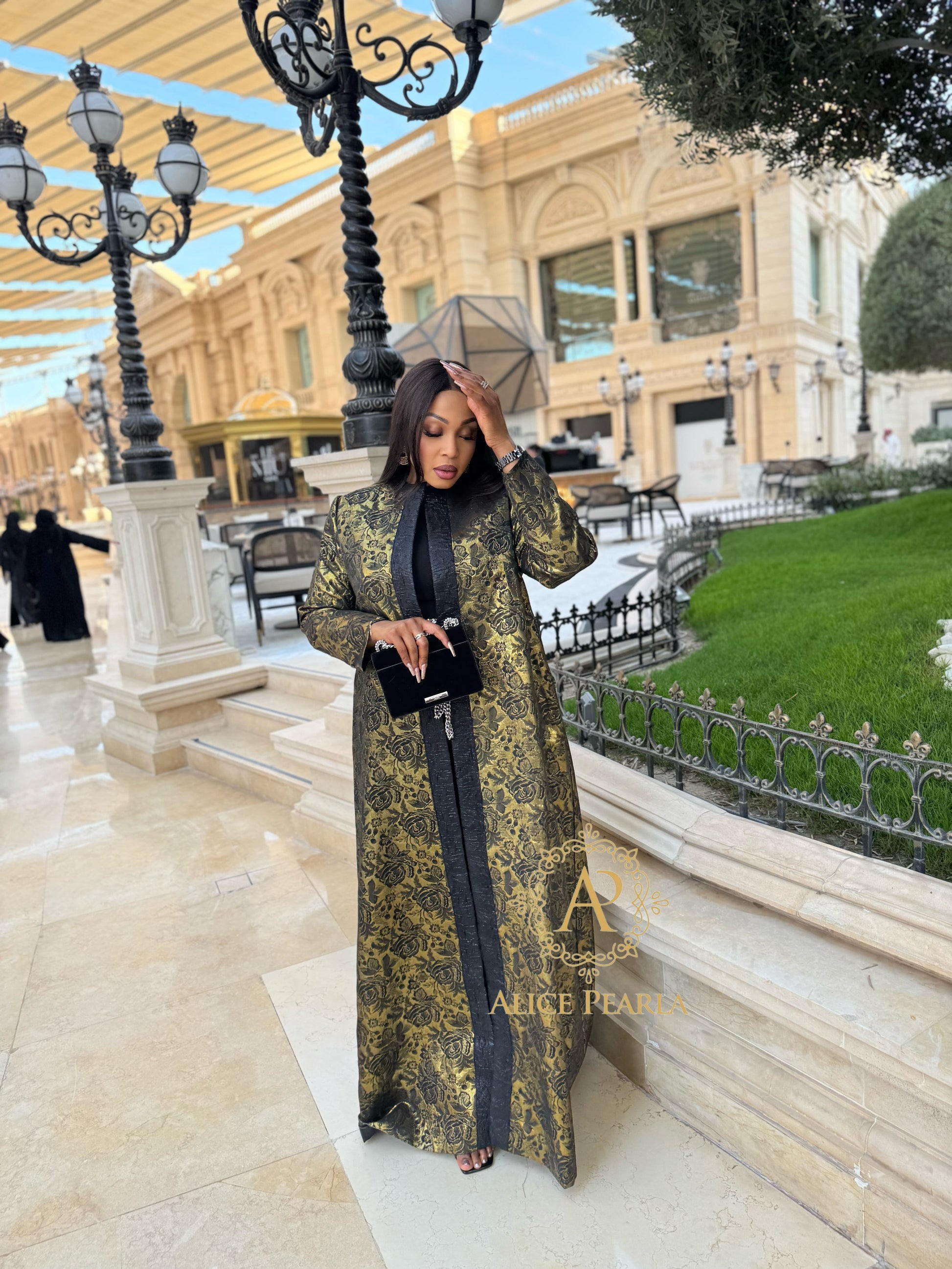 Robin Abaya With Embroidery